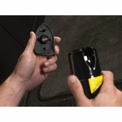 Meguiar's Carpet & Upholstery Cleaner 539g 10 Meguiar's Carpet & Upholstery Cleaner 539g -Interior & Exterior Trim shop SCA 580950 01 hi res 3