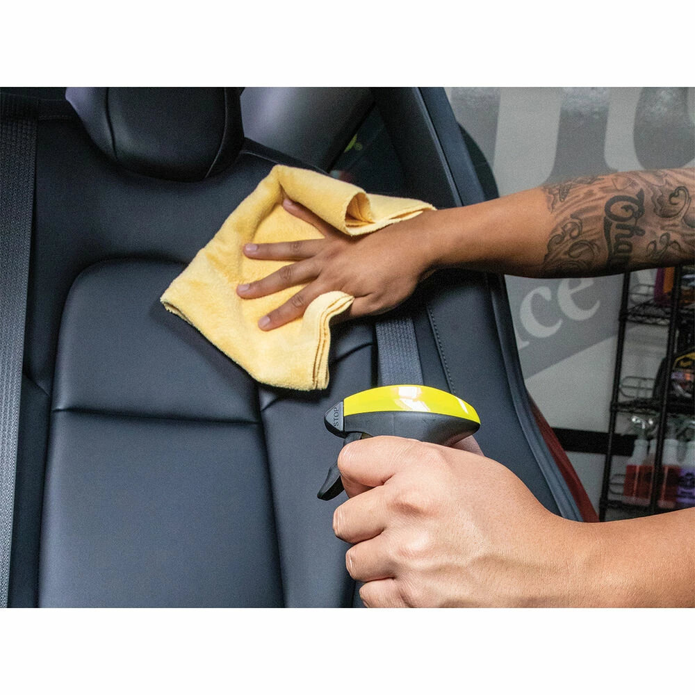 Meguiar's Ultimate All Leather Detailer 473mL 5 Meguiar's Ultimate All Leather Detailer 473mL - Image 3
