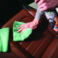 Turtle Wax Leather Cleaner & Conditioner 591mL -Interior & Exterior Trim shop SCA 622351 02 hi res