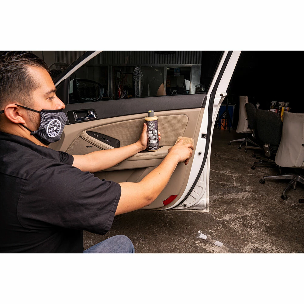 Chemical Guys Leather Serum Protectant 473mL 8 Chemical Guys Leather Serum Protectant 473mL - Image 6